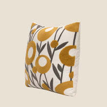 Load image into Gallery viewer, Ambesonne Flower Throw Pillow