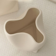Load image into Gallery viewer, Rockton Ceramic Table Vase